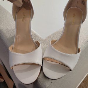 NWOT, Nine West Sexy White Strap Wedge Heels